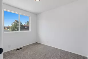 3890 W Burgess Rd, Taylorsville, UT 84129 - Photo 11