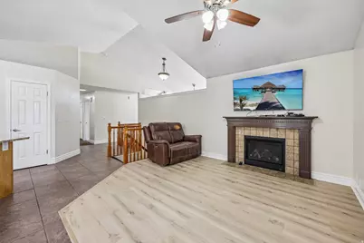 8022 S Peregrine Pl, Sandy, UT 84094 - Photo 9