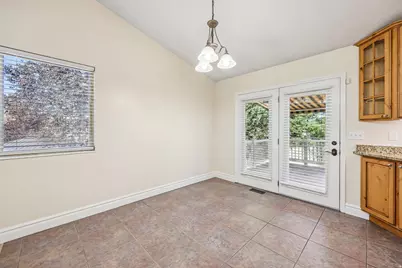 8022 S Peregrine Pl, Sandy, UT 84094 - Photo 11
