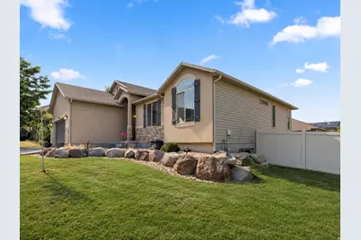 8826 W Amtrac Ln S, Magna, UT 84044 - Photo 13