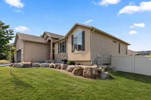 8826 W Amtrac Ln S, Magna, UT 84044 - Photo 13