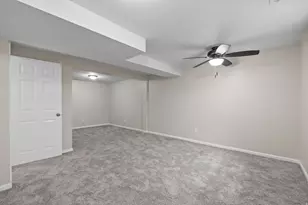 2370 E Quail Run Cir, Sandy, UT 84093 - Photo 31