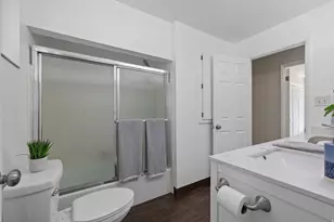 2370 E Quail Run Cir, Sandy, UT 84093 - Photo 17