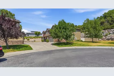 1649 N Hollyhock Cir W, Farmington, UT 84025 - Photo 29