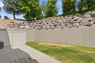 1649 N Hollyhock Cir W, Farmington, UT 84025 - Photo 27