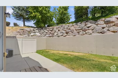 1649 N Hollyhock Cir W, Farmington, UT 84025 - Photo 27