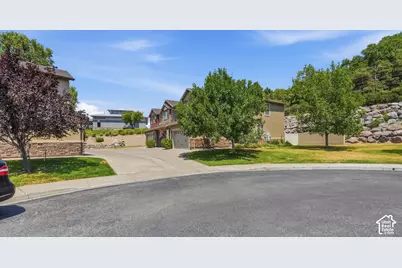 1649 N Hollyhock Cir W, Farmington, UT 84025 - Photo 29