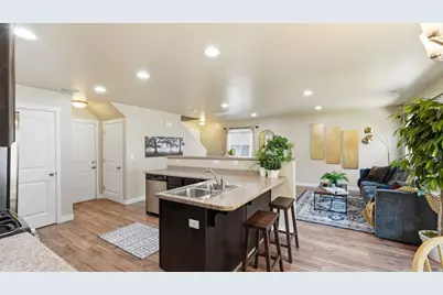 1649 N Hollyhock Cir W, Farmington, UT 84025 - Photo 13