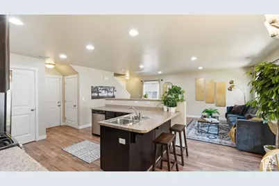 1649 N Hollyhock Cir W, Farmington, UT 84025 - Photo 13