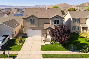 2309 E Hitching Post Dr, Eagle Mountain, UT 84005 - Photo 33