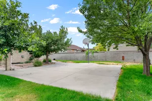9608 S Royalty Ln W, South Jordan, UT 84095 - Photo 35