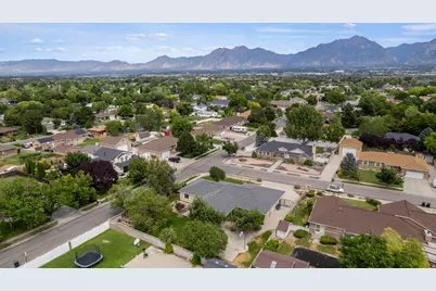 9608 S Royalty Ln W, South Jordan, UT 84095 - Photo 45