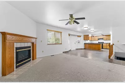 9608 S Royalty Ln W, South Jordan, UT 84095 - Photo 7