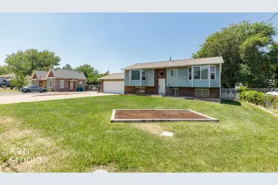 5895 S 3100 W, Roy, UT 84067 - Photo 5