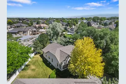 9264 S Le Rosier Ct, West Jordan, UT 84088 - Photo 37