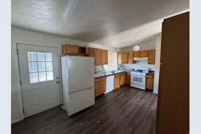 6119 Park Wood Dr, Salt Lake City, UT 84118 - Photo 5