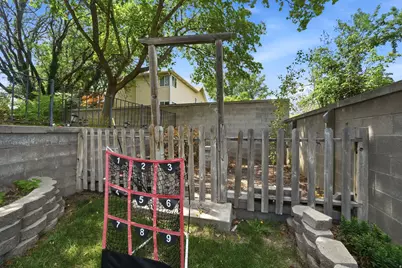 5695 S Inwood Dr, Taylorsville, UT 84129 - Photo 41