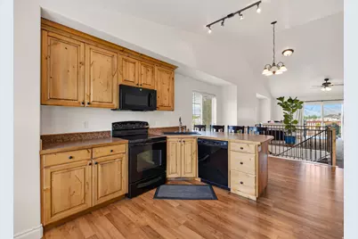 2933 E Somerset Dr, Spanish Fork, UT 84660 - Photo 19