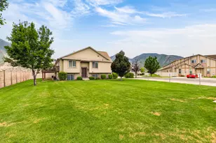 2933 E Somerset Dr, Spanish Fork, UT 84660 - Photo 3