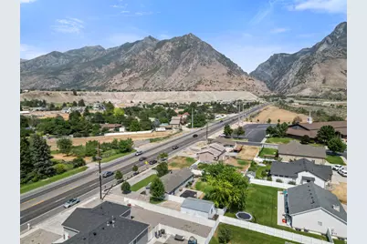 4719 W 11000 N, Highland, UT 84003 - Photo 25