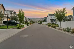 6529 W Yawkey Wy, Herriman, UT 84096 - Photo 21