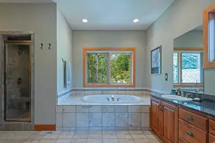726 N Donner Hill Cir E, Salt Lake City, UT 84108 - Photo 31