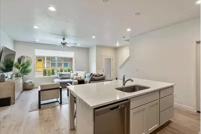 1104 S 200 E, Spanish Fork, UT 84660 - Photo 11