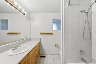 6764 S 2445 E, Cottonwood Heights, UT 84121 - Photo 19