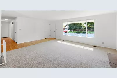 6764 S 2445 E, Cottonwood Heights, UT 84121 - Photo 9