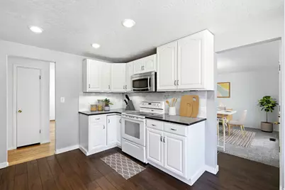 6764 S 2445 E, Cottonwood Heights, UT 84121 - Photo 13