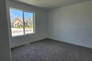 340 E Pear, Grantsville, UT 84029 - Photo 5
