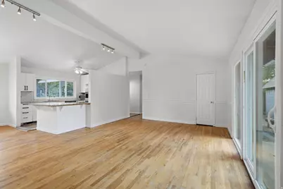 1573 E 5600 S, Holladay, UT 84121 - Photo 5
