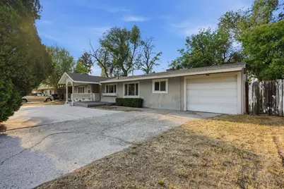 1573 E 5600 S, Holladay, UT 84121 - Photo 3