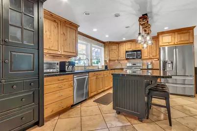 1819 E 9880 S, Sandy, UT 84092 - Photo 9
