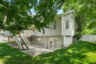 11128 S Barrett Park Cir E, Sandy, UT 84092 - Photo 29