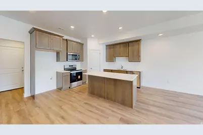 777 N Pheasantbrook Dr #2B, Centerville, UT 84014 - Photo 7