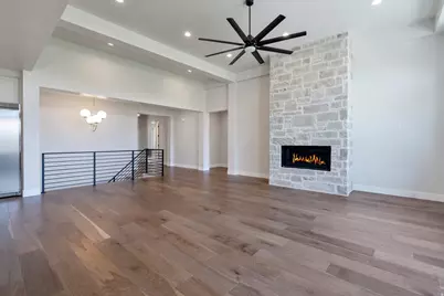 648 W Hidden Farm Dr, Farmington, UT 84025 - Photo 9