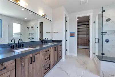 648 W Hidden Farm Dr, Farmington, UT 84025 - Photo 17