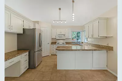 3286 E Deer Creek Cv, Cottonwood Heights, UT 84121 - Photo 9