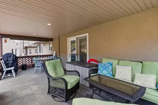 637 S 850 E, Centerville, UT 84014 - Photo 31