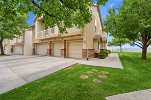 703 Buckingham Dr, North Salt Lake, UT 84054 - Photo 1