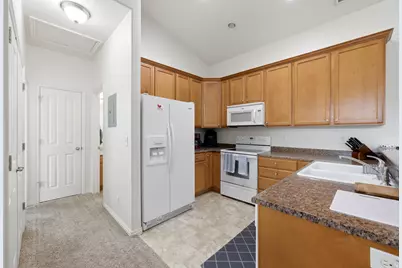 703 Buckingham Dr, North Salt Lake, UT 84054 - Photo 7