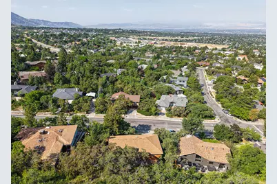 8705 S Kings Hill Drive Dr E, Cottonwood Heights, UT 84121 - Photo 17
