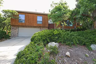 8705 S Kings Hill Dr Dr E, Cottonwood Heights, UT 84121 - Photo 3