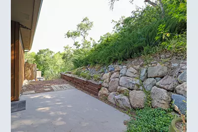 8705 S Kings Hill Drive Dr E, Cottonwood Heights, UT 84121 - Photo 7