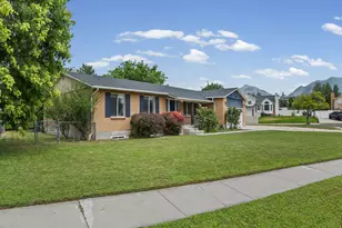 341 E Heather Ridge Circle, Sandy, UT 84070 - Photo 3