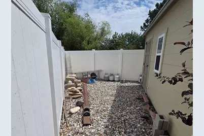 5524 S Fairhaven Cir, Murray, UT 84123 - Photo 33