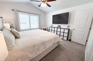 4604 W Wilson Peak Ln, Herriman, UT 84096 - Photo 33