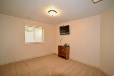 2320 E View Dr, South Weber, UT 84405 - Photo 35
