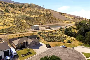 2537 S Elm Grove Dr, Perry, UT 84302 - Photo 49